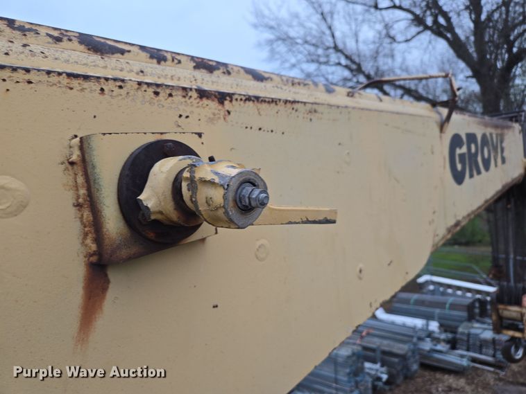 image for item DP6284 1990 Grove 1012 crane