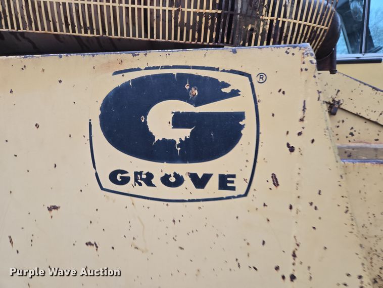 image for item DP6284 1990 Grove 1012 crane