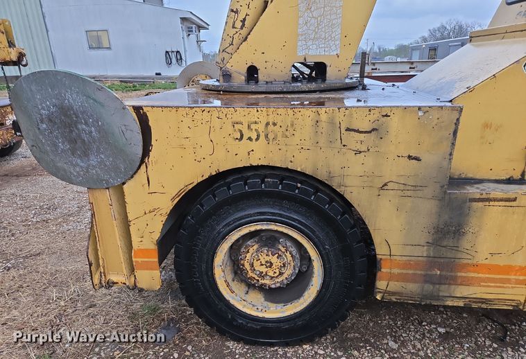 image for item DP6284 1990 Grove 1012 crane