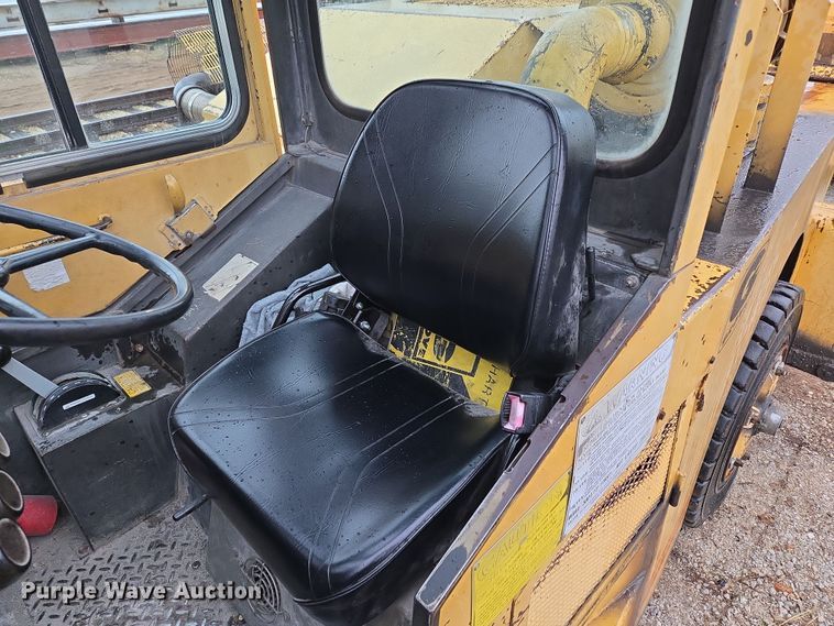 image for item DP6284 1990 Grove 1012 crane