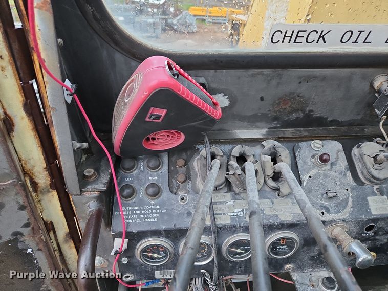 image for item DP6284 1990 Grove 1012 crane