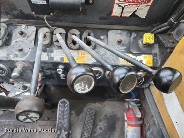 image for item DP6284 1990 Grove 1012 crane