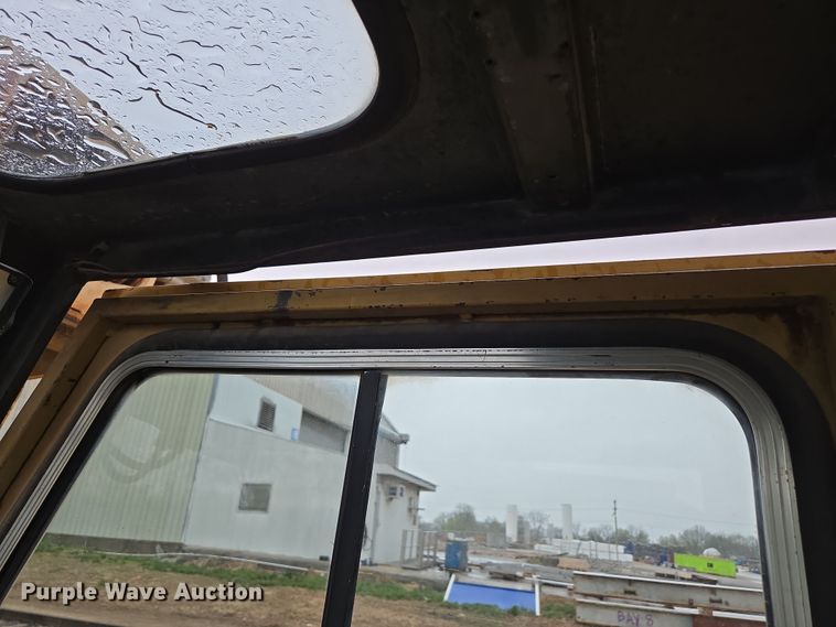 image for item DP6284 1990 Grove 1012 crane