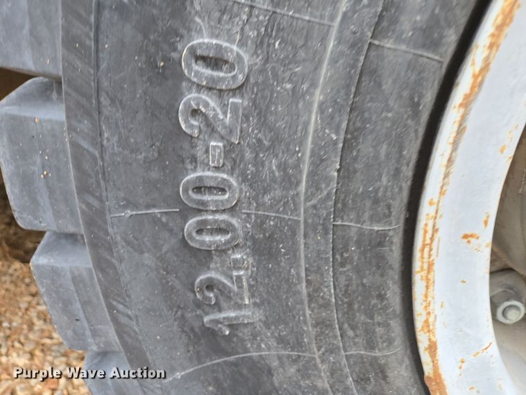 image for item DP6284 1990 Grove 1012 crane