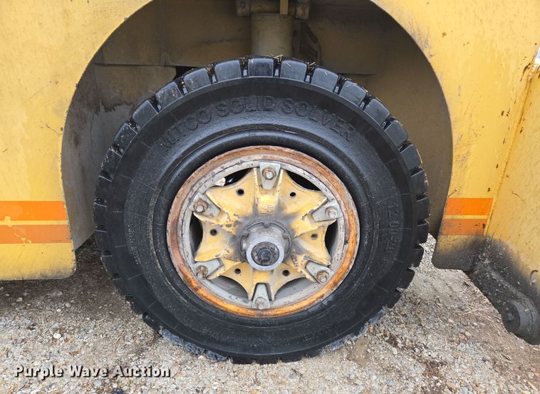 image for item DP6284 1990 Grove 1012 crane