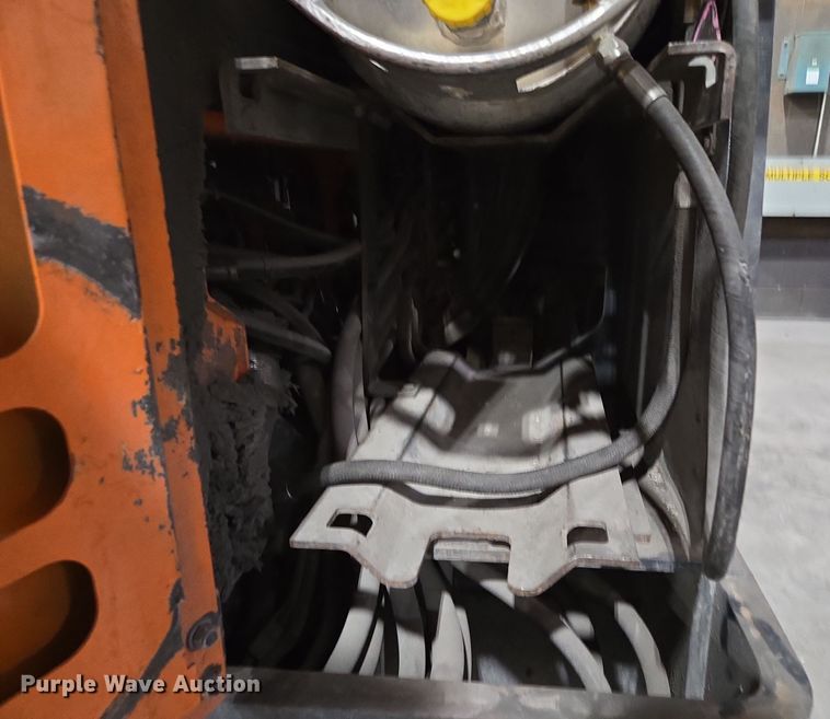 image for item DP6285 2013 Hubtex 3050-EL/T forklift