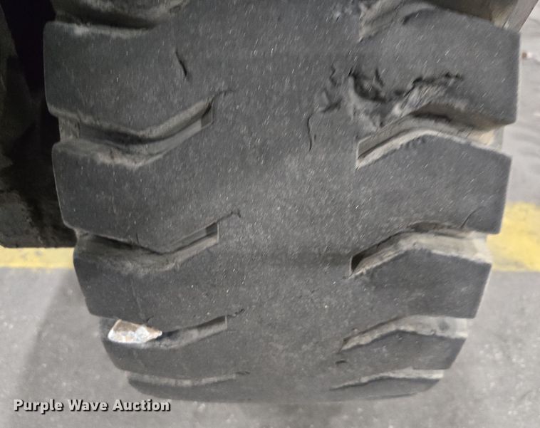 image for item DP6285 2013 Hubtex 3050-EL/T forklift