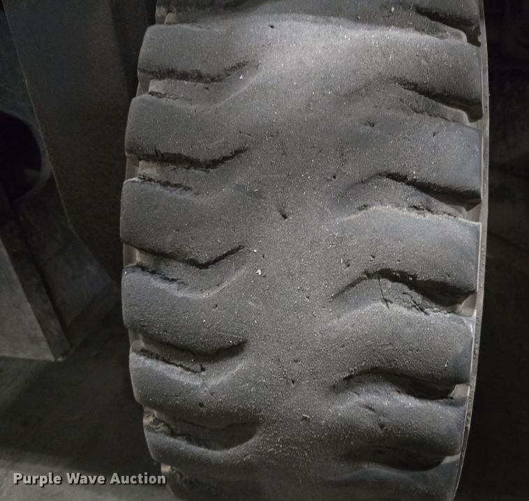 image for item DP6285 2013 Hubtex 3050-EL/T forklift