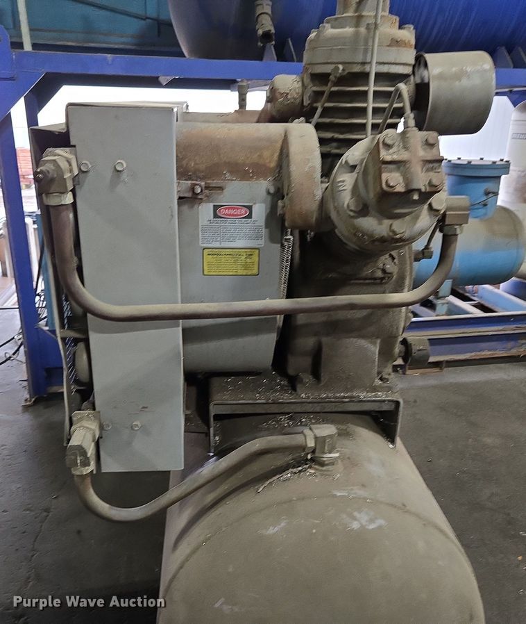 image for item DP6286 Ingersoll Rand T30 air compressor