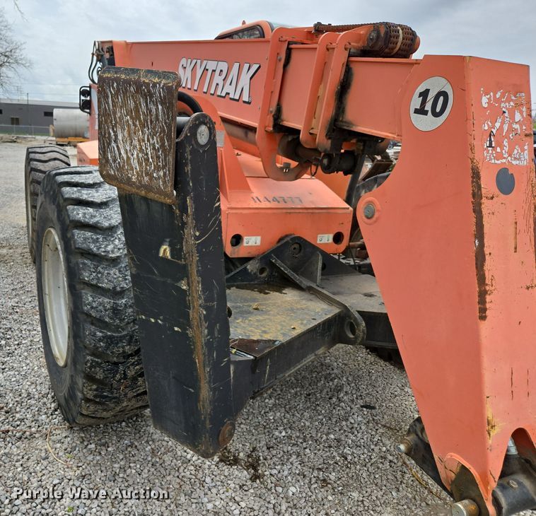image for item DP6288 2009 Skytrak 10042 telehandler