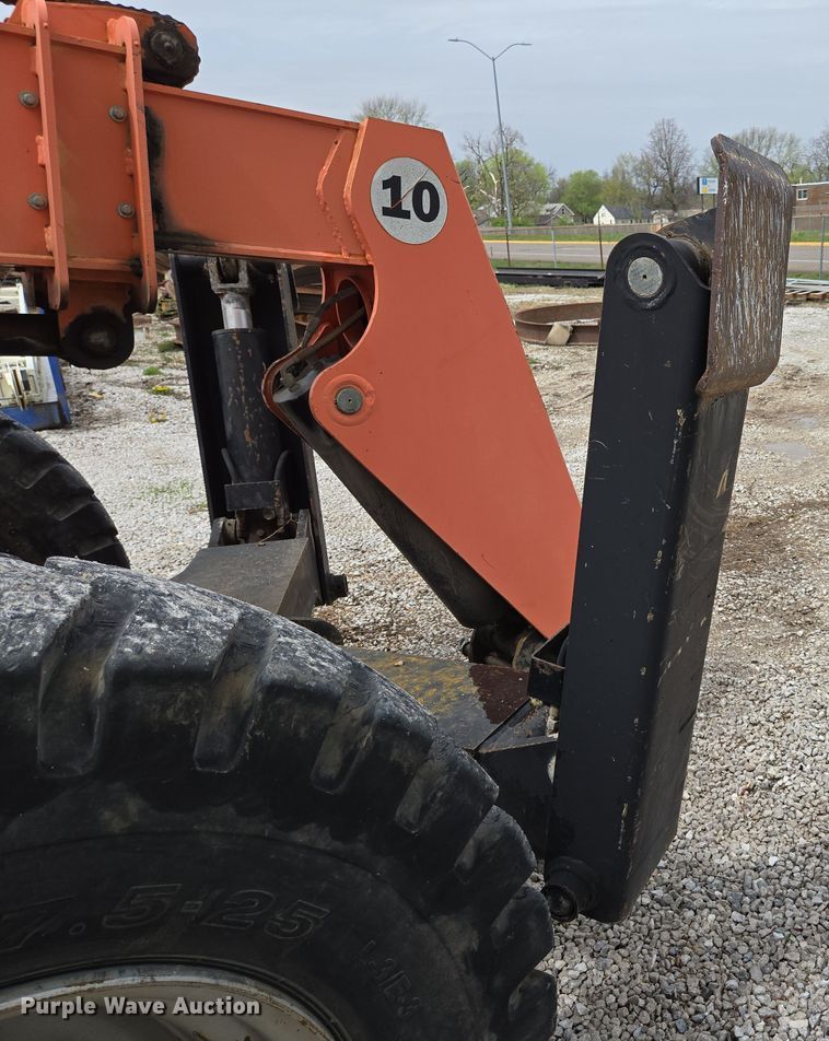 image for item DP6288 2009 Skytrak 10042 telehandler
