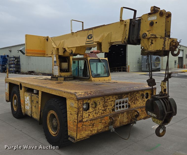 image for item DP6290 1990 Grove AP308 crane truck