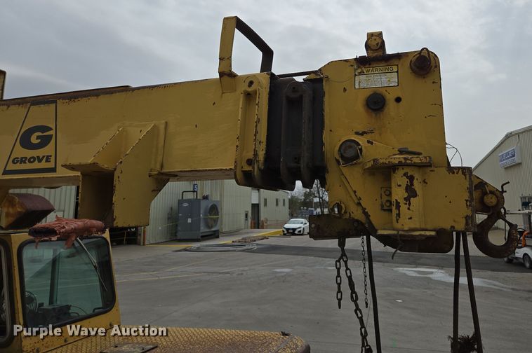 image for item DP6290 1990 Grove AP308 crane truck