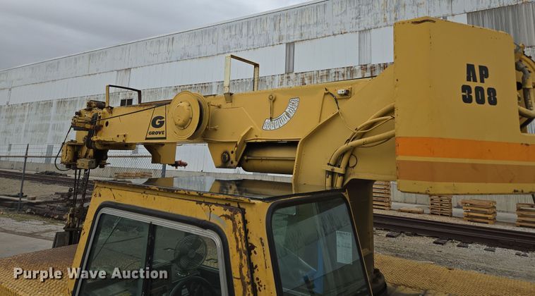 image for item DP6290 1990 Grove AP308 crane truck