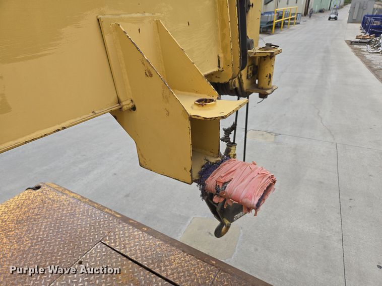 image for item DP6290 1990 Grove AP308 crane truck
