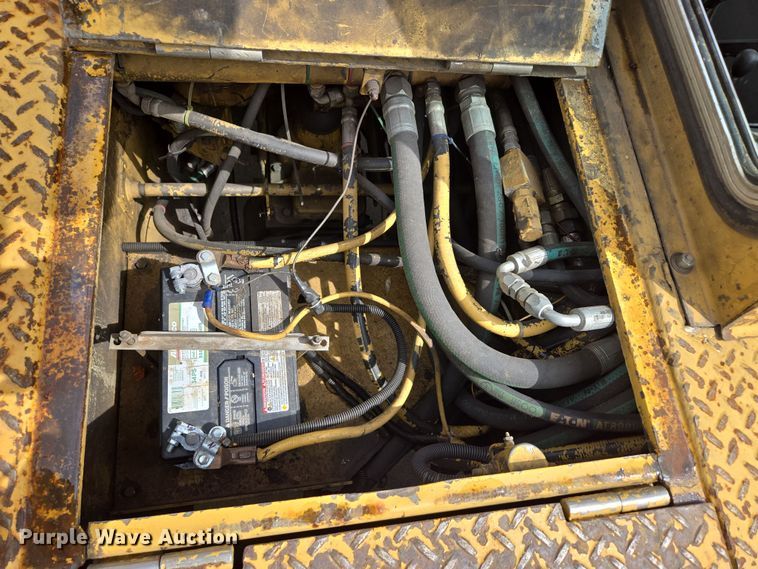 image for item DP6290 1990 Grove AP308 crane truck