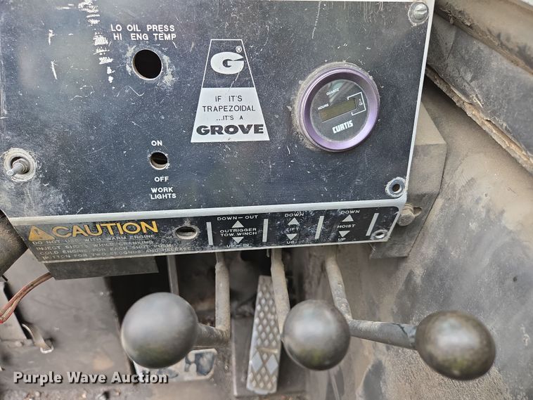 image for item DP6290 1990 Grove AP308 crane truck