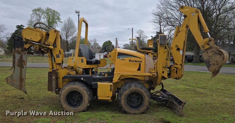 image for item DS5360 2004 Vermeer RT 650 vibratory cable plow