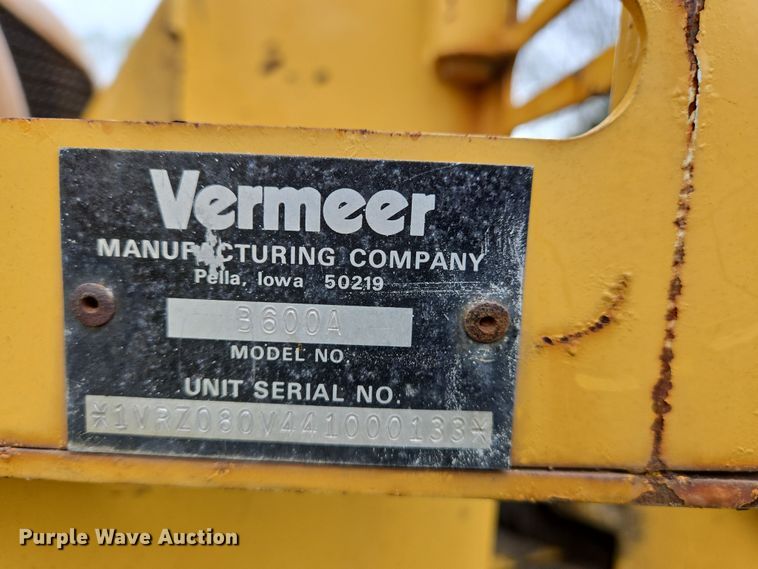 image for item DS5360 2004 Vermeer RT 650 vibratory cable plow