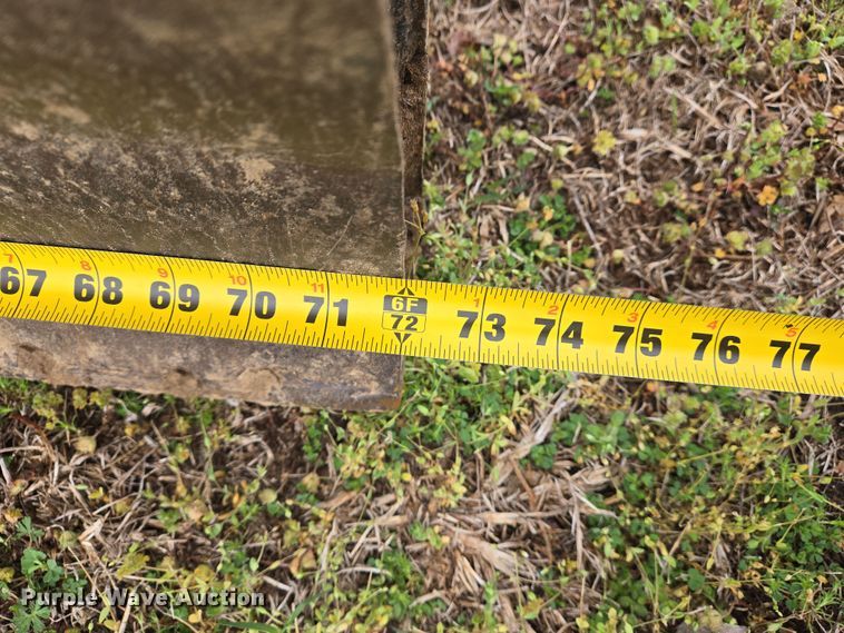 image for item DS5360 2004 Vermeer RT 650 vibratory cable plow