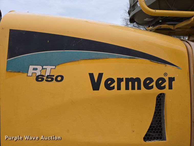 image for item DS5360 2004 Vermeer RT 650 vibratory cable plow