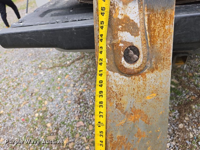 image for item DS5360 2004 Vermeer RT 650 vibratory cable plow