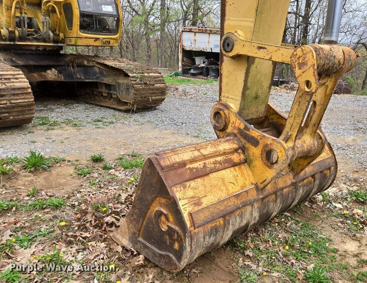 image for item DS5365 1995 John Deere 892E LC excavator