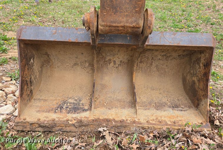 image for item DS5365 1995 John Deere 892E LC excavator