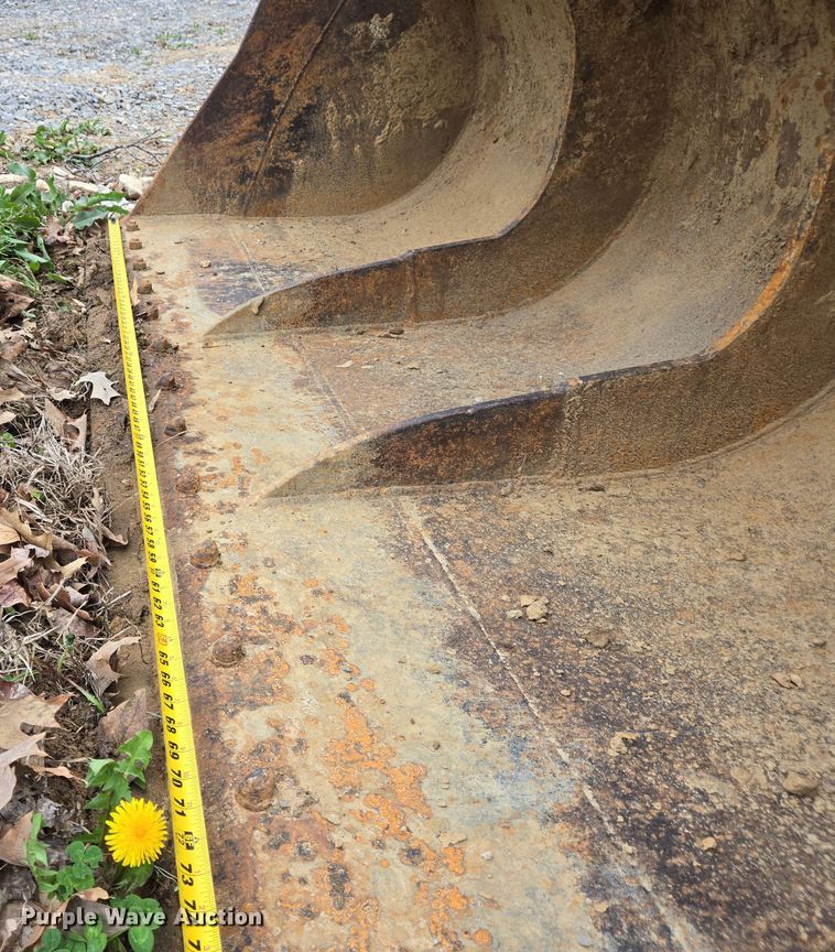 image for item DS5365 1995 John Deere 892E LC excavator