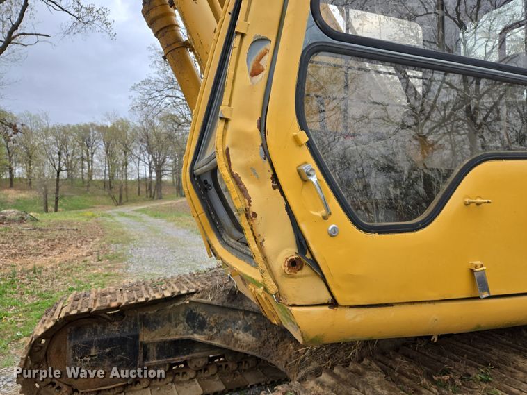 image for item DS5365 1995 John Deere 892E LC excavator