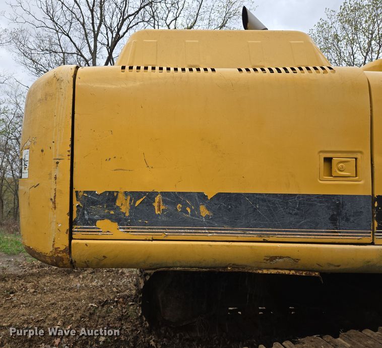 image for item DS5365 1995 John Deere 892E LC excavator