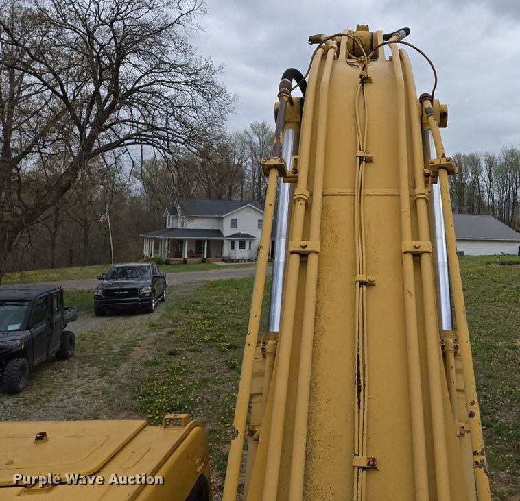 image for item DS5365 1995 John Deere 892E LC excavator