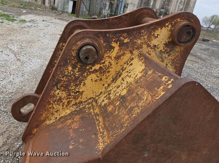 image for item DS5365 1995 John Deere 892E LC excavator