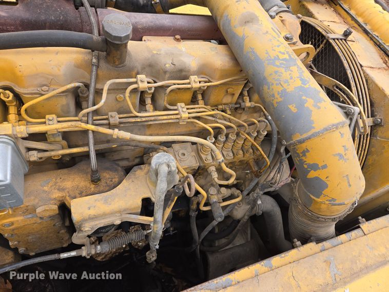 image for item DS5365 1995 John Deere 892E LC excavator