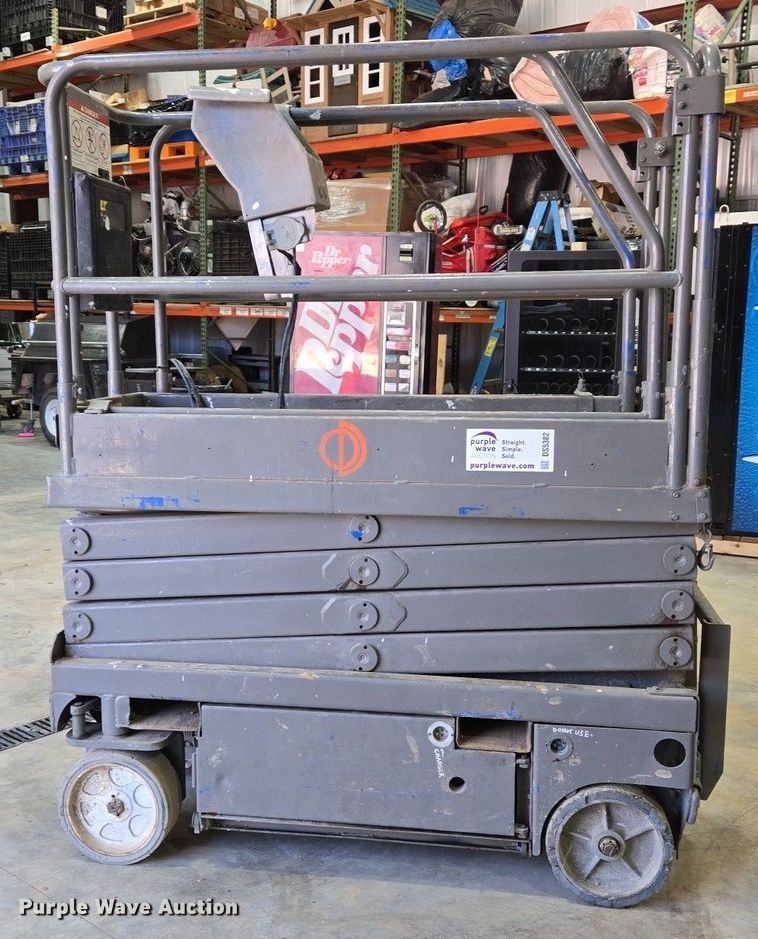 image for item DS5382 Upright 65700-010 scissor lift