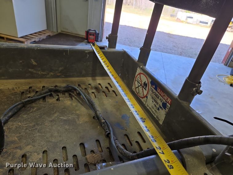 image for item DS5382 Upright 65700-010 scissor lift