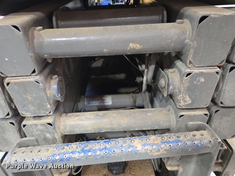 image for item DS5382 Upright 65700-010 scissor lift