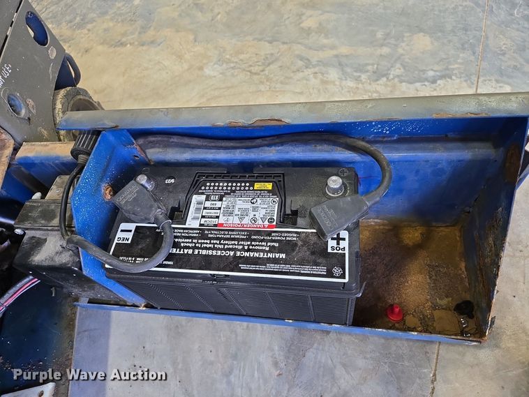 image for item DS5382 Upright 65700-010 scissor lift