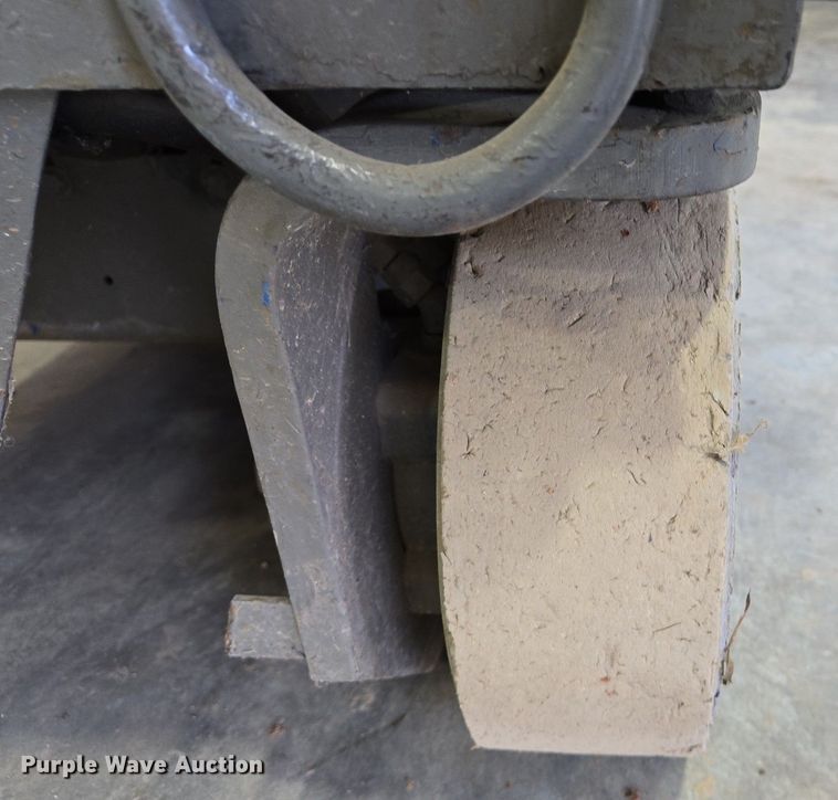 image for item DS5382 Upright 65700-010 scissor lift