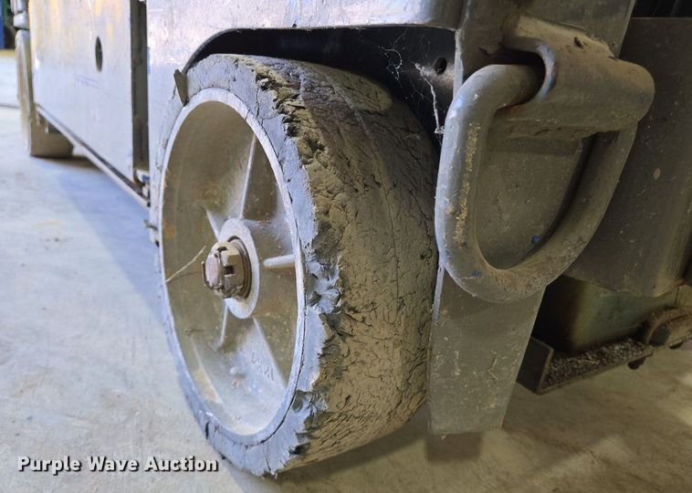 image for item DS5382 Upright 65700-010 scissor lift