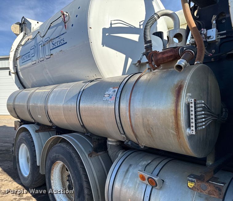 image for item DT0544 2001 Sterling 3126 sewer jetter truck