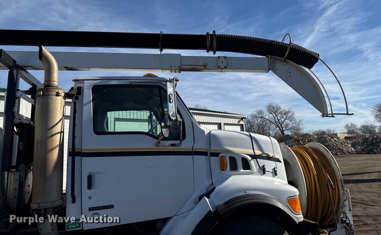 image for item DT0544 2001 Sterling 3126 sewer jetter truck