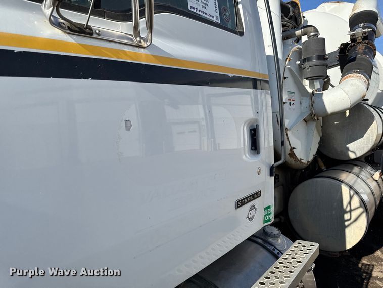 image for item DT0544 2001 Sterling 3126 sewer jetter truck