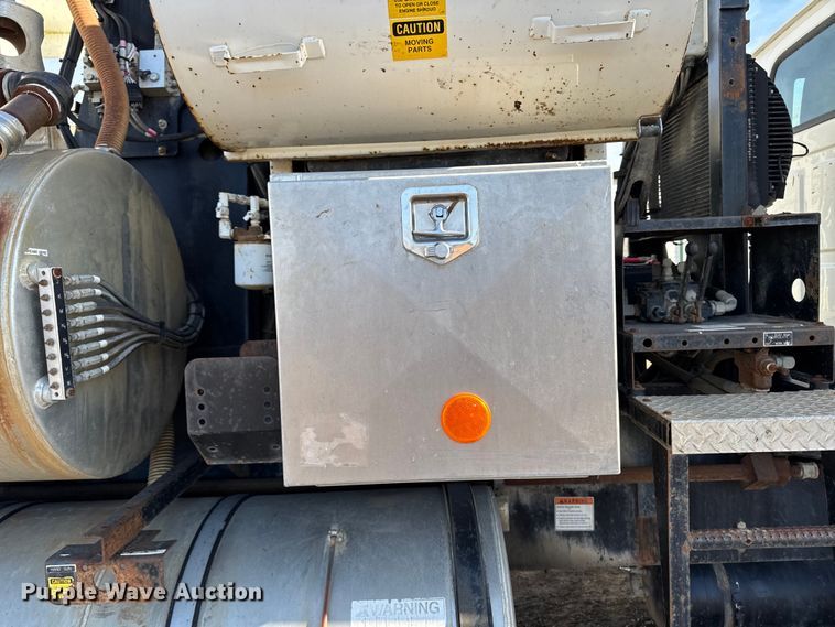 image for item DT0544 2001 Sterling 3126 sewer jetter truck