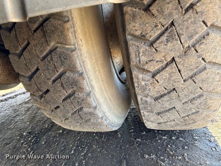 image for item DT0544 2001 Sterling 3126 sewer jetter truck