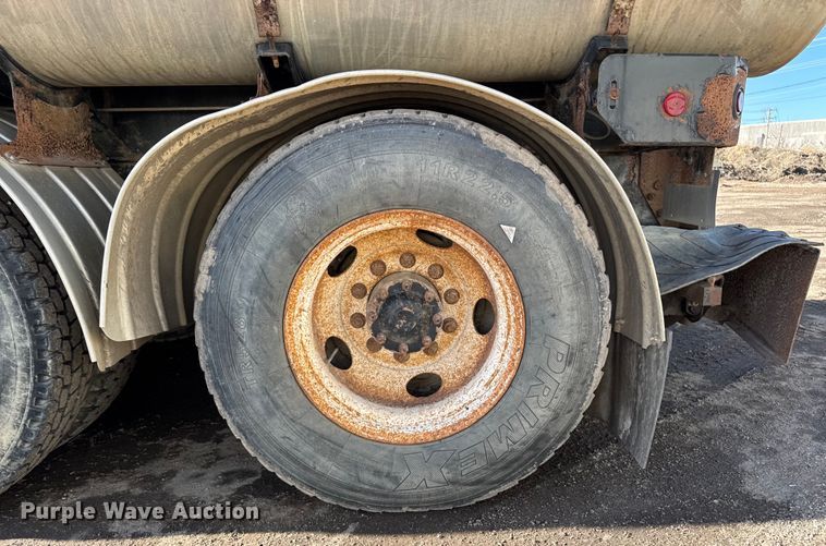 image for item DT0544 2001 Sterling 3126 sewer jetter truck