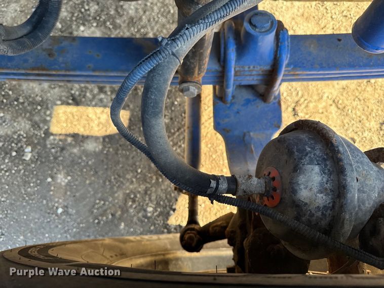 image for item DT0633 2005 Freightliner Columbia dump truck