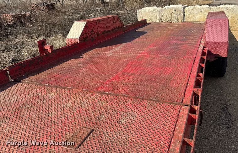 image for item DT0634 2007 Imperial tilt deck equipment trailer