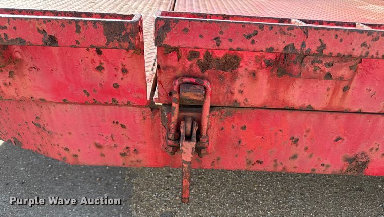 image for item DT0634 2007 Imperial tilt deck equipment trailer