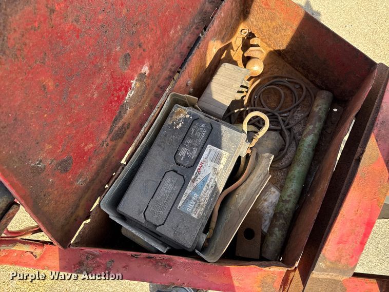 image for item DT0634 2007 Imperial tilt deck equipment trailer